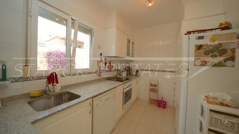 Foto edc70cbe-b52f-4ac5-86c0-721412c85ca7. Casa amb xemeneia piscina a Beniarbeig