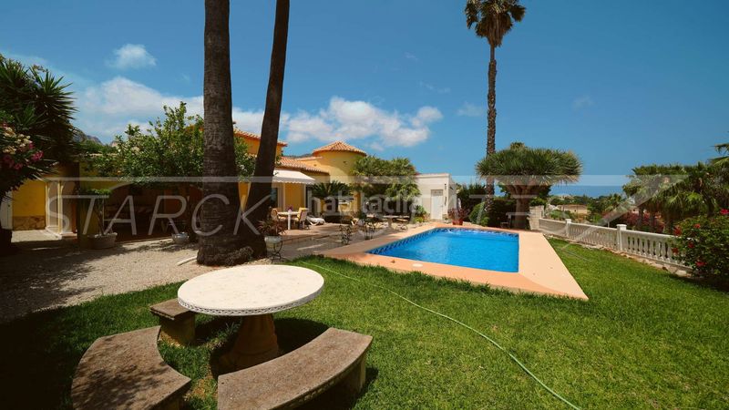 Foto f8ee9cd1-671f-4378-9639-f0d500412ad3. Casa amb xemeneia piscina a Beniarbeig