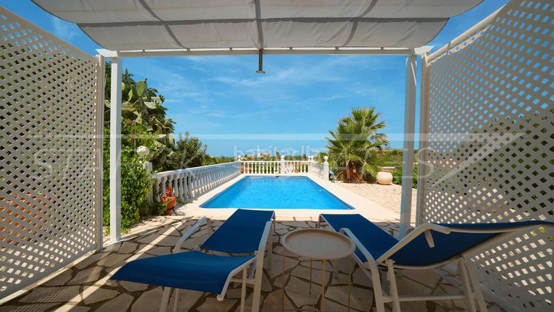 Foto c5d0937a-4732-4e65-a5d7-7dfa46a8a0b0. Casa amb xemeneia piscina a Ráfol de Almunia