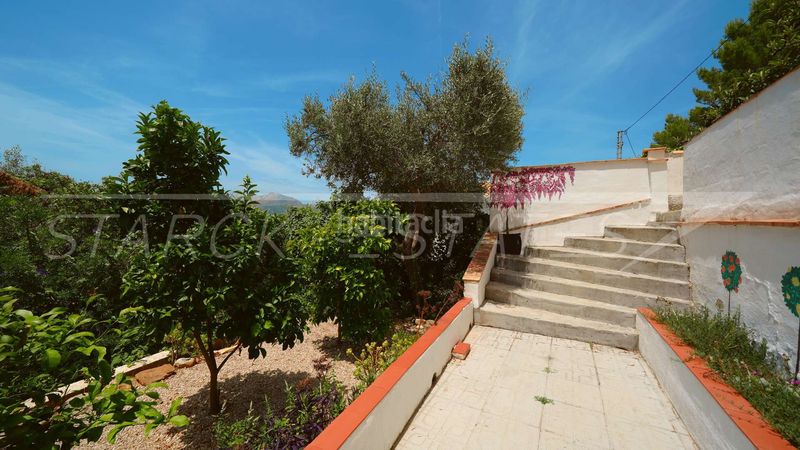 Foto 0d53182b-a306-45c8-a039-ca7c2fcf2333. Casa en Benidoleig