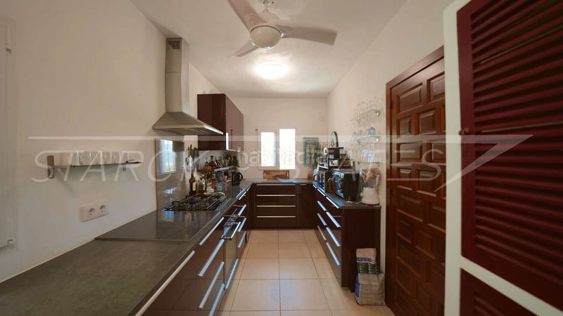 Foto 2f371265-b763-4e17-ace0-8c5dcd29424d. Casa en Benidoleig