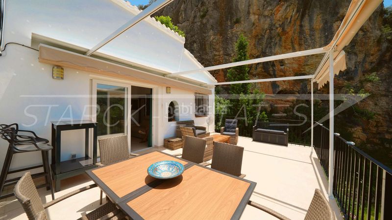 Foto b19cb878-545d-4b0d-92a4-ec0f4553674f. Casa en Benidoleig