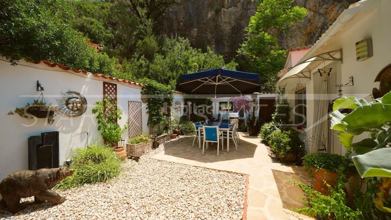 Foto ba7b8c7d-6d85-4d5a-8e19-db50903da31b. Casa en Benidoleig
