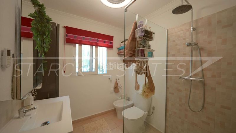 Foto c7767e51-d1c7-46bb-8009-5c21291572d3. Casa en Benidoleig