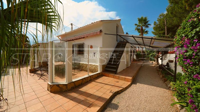 Foto 46fa1811-f8ba-4e9a-80be-49eea4a8033d. Casa amb xemeneia piscina a Poblets (els)