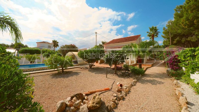 Foto 4c2f306a-d4a4-46c6-9e5f-e2f8cd1e7d31. Casa amb xemeneia piscina a Poblets (els)