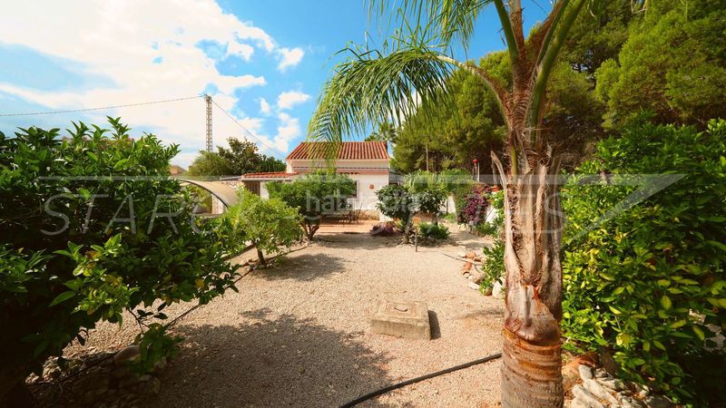 Foto b67f0e16-b08d-4496-806b-0e0e01238061. Casa amb xemeneia piscina a Poblets (els)