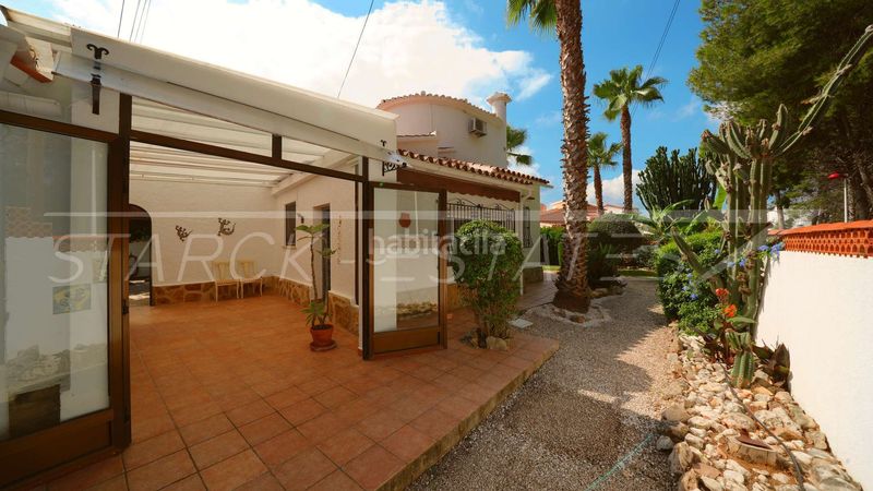Foto f943ba92-724d-4734-81d1-8bea5fbbe0b4. Casa amb xemeneia piscina a Poblets (els)