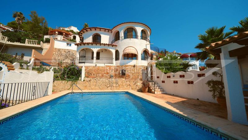 Foto 34bb3b1b-3793-452f-bd4a-80edf46c2f68. Casa amb piscina a Benissa pueblo Benissa