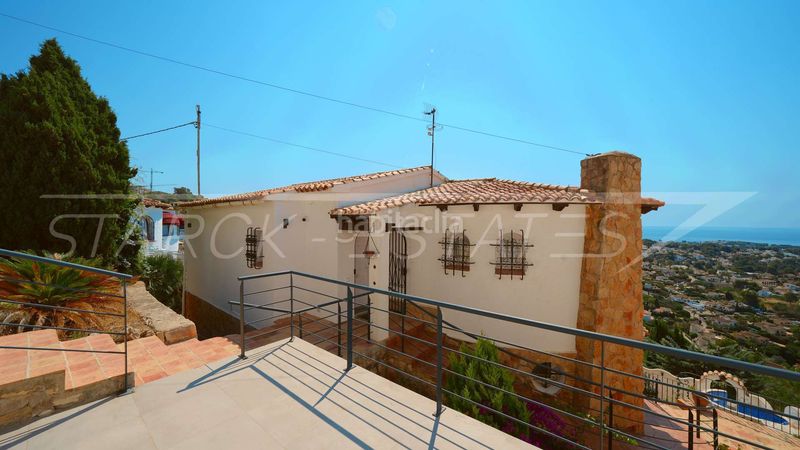 Foto 5356bb2a-9039-44aa-87c9-97f59c42c485. Casa amb piscina a Benissa pueblo Benissa