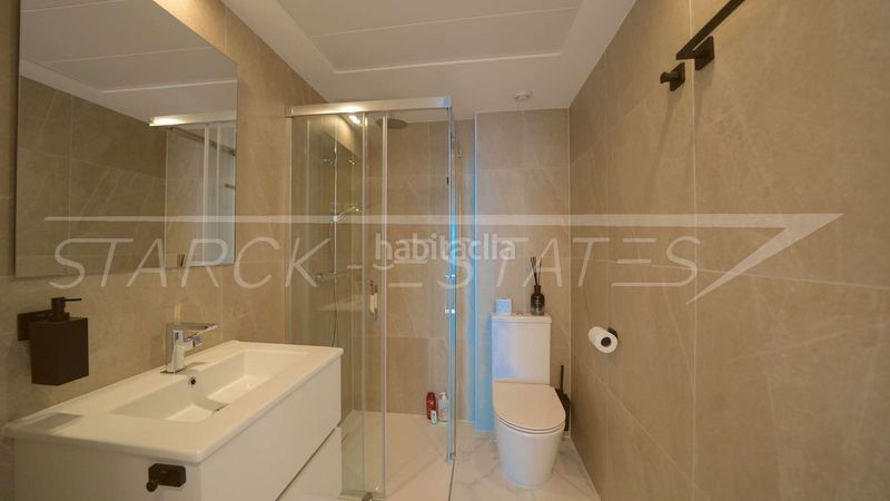 Foto ed2bcf64-64a9-4eb5-9bb3-a9dcc77b11a6. Apartament amb piscina a Punta Prima Orihuela