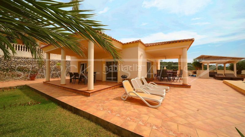 Foto 26794cb0-c8bb-4974-93c2-fa0afd735ae1. Casa amb piscina a Sanet y Negrals