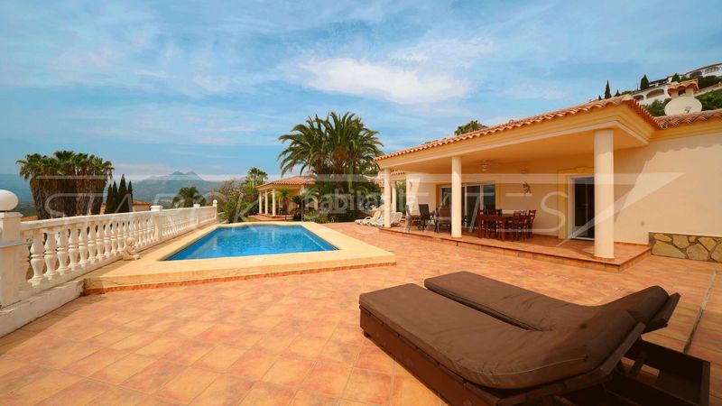 Foto 43a376e6-49be-4e4b-85fd-a9e1f9c87b80. Casa amb piscina a Sanet y Negrals