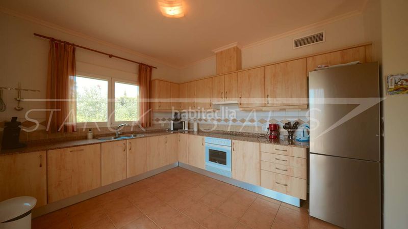 Foto 53bcb5de-4fbd-44f3-9b9c-809ed070f028. Casa amb piscina a Sanet y Negrals