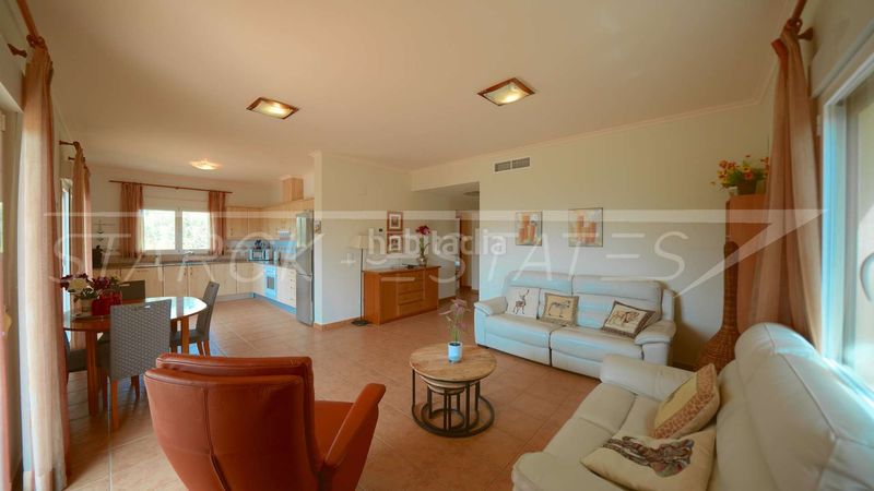 Foto 7a3f3393-714d-49b3-a0f5-9f5a58a71bca. Casa amb piscina a Sanet y Negrals