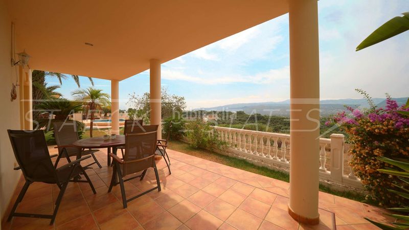 Foto a73ced80-2436-4f1f-ba73-71dffd219b8e. Casa amb piscina a Sanet y Negrals