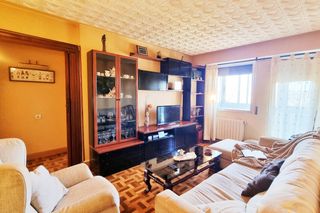 Etagenwohnung  San marko kalea. Amplio piso de 3 dormitorios con vistas despejadas