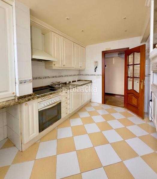 Foto 5686d0dc-3a7c-49e5-a8f0-2e158f5bcc28. Etagenwohnung in Norte-Universidad Móstoles