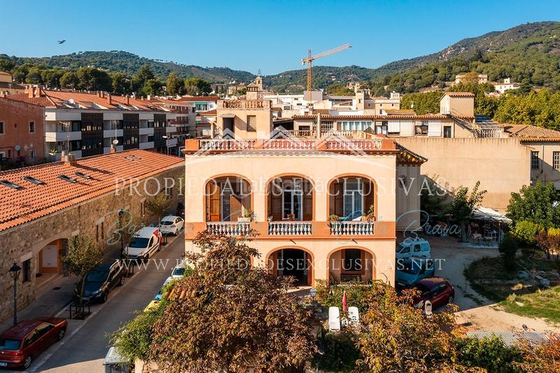 Foto c88f2464-882c-43e2-8192-253fdb32d030. Bauernhof in passeig de la riera 40 in Teià
