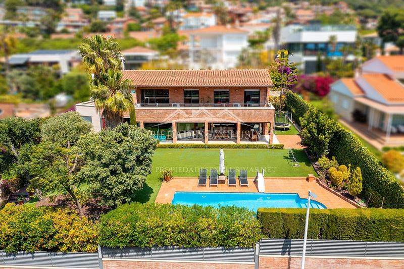 Foto 18963048-39f3-4f1d-ba05-336a8d1ae548. Chalet dans carrer ramon llull 29 dans Teià