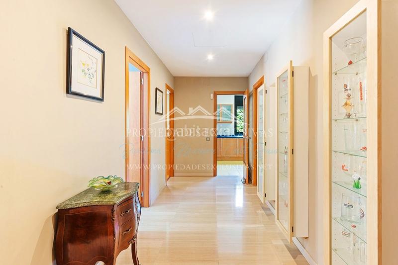 Foto 3212c6b5-3292-4b92-8a44-7a9ff63bb9bb. Chalet dans carrer ramon llull 29 dans Teià