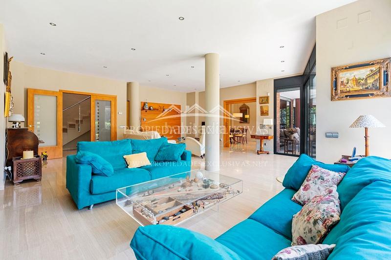 Foto 36354c0d-4a01-45c6-9093-99a14ccc40a1. Chalet dans carrer ramon llull 29 dans Teià