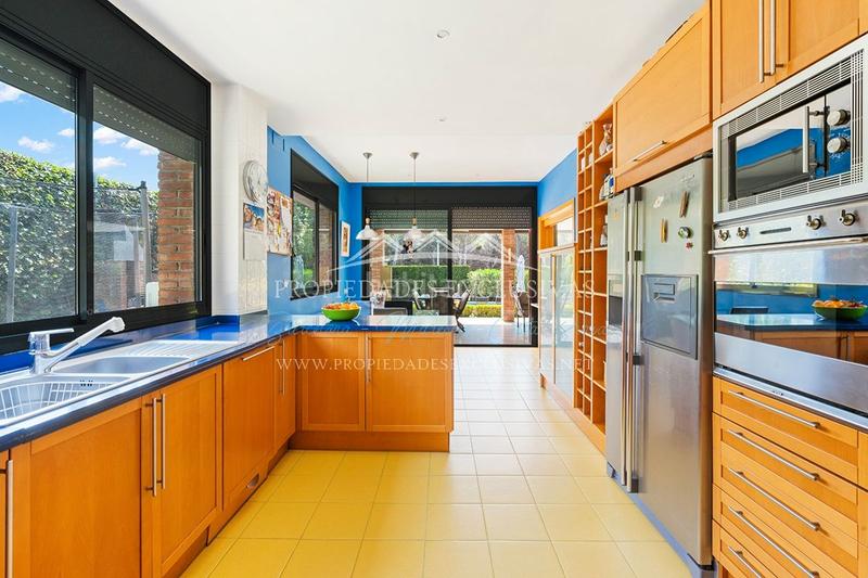 Foto 9266c77f-c991-4a5e-9bb9-b685a2e4d4d7. Chalet dans carrer ramon llull 29 dans Teià