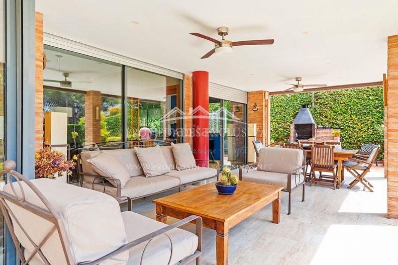 Foto a5386ed4-8a64-4a9d-9fe8-43b5fc8f522f. Chalet dans carrer ramon llull 29 dans Teià