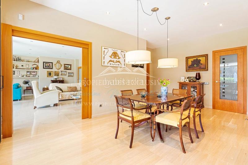 Foto b30db4c4-e4d9-4809-935b-5b7acc5887c4. Chalet dans carrer ramon llull 29 dans Teià