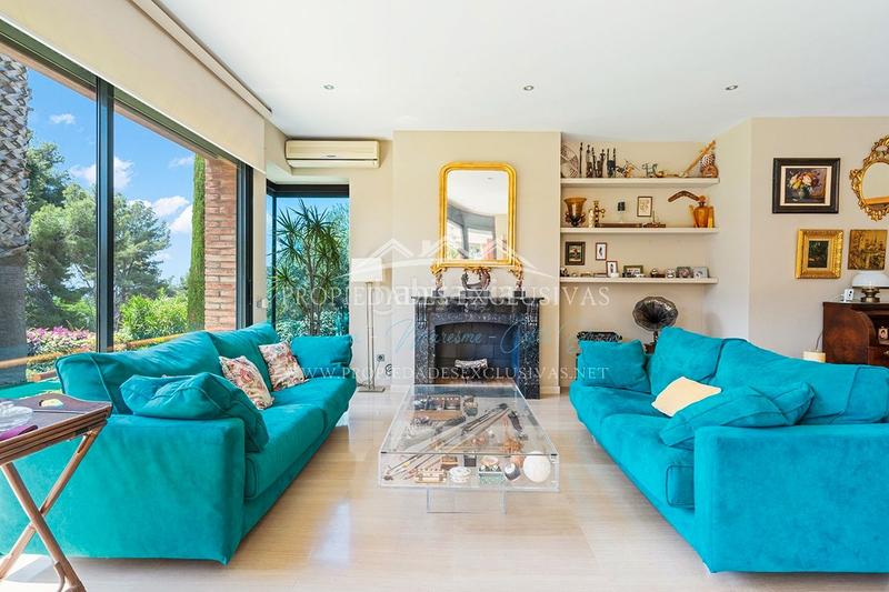 Foto f097afb8-1c3b-4844-9395-51790b528c8d. Chalet dans carrer ramon llull 29 dans Teià