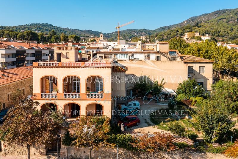 Foto b72e45b7-1b6e-4b87-8136-931c00652c7b. Chalet in passeig de la riera 51 in Teià