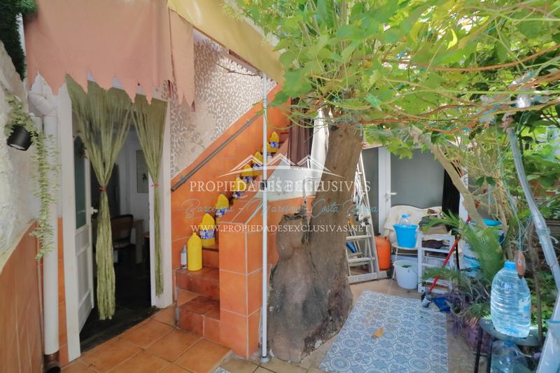 Foto 30c3872a-de77-4906-85cd-890327e1a8ca. Masia a carrer mare de déu del carme 72 a Centre Masnou (El)