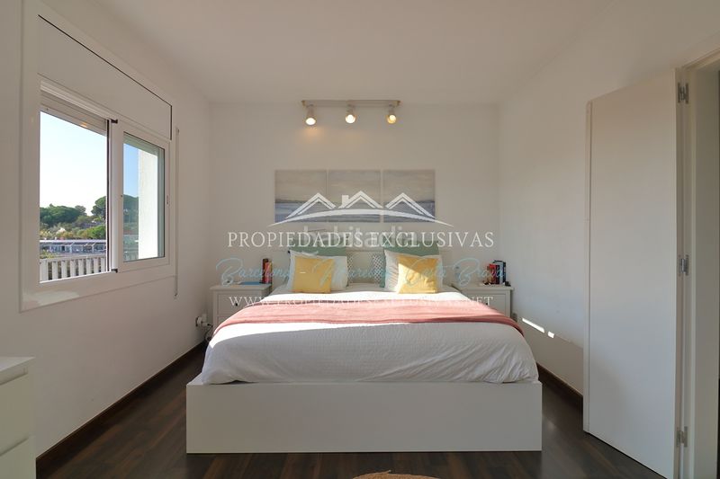 Foto e9d856c3-8a96-4962-9705-77eb9b4eb002. Xalet amb xemeneia calefacció aparcament piscina a Cabrils