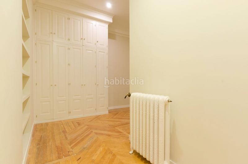 Foto 387bb880-f751-4254-b210-d023dcedb0bb. Location appartement dans calle de el españoleto 16 dans Madrid