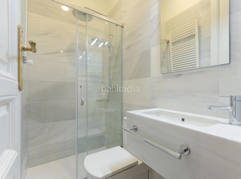Foto dff88cf5-6d09-408d-8b49-a1b0611e41da. Location appartement dans calle de el españoleto 16 dans Madrid
