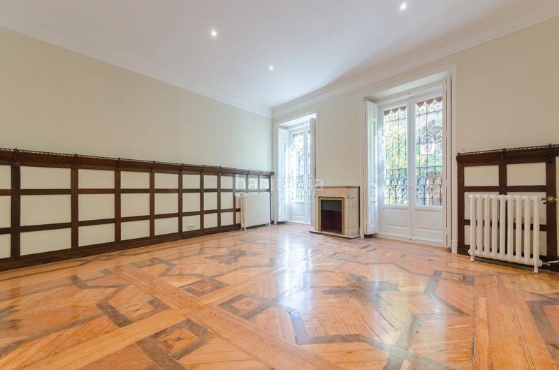 Foto 2fd192e8-36c4-4111-9e3a-2a5eb6a295a8. Rent flat in calle de el españoleto 16 in Almagro Madrid