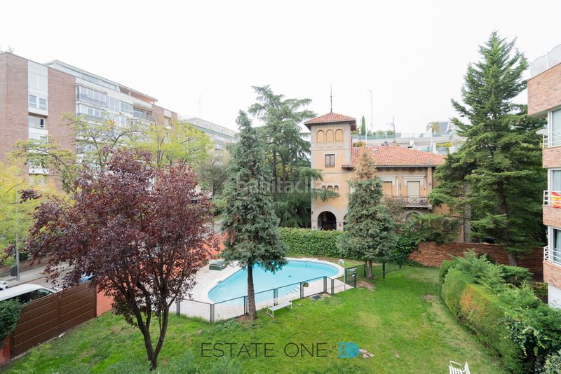 Foto e69a3d21-9c5a-48d6-82f6-b824b0c9386a. Lloguer pis amb aparcament piscina a Nueva España Madrid