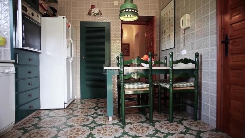 Foto 58043977-46a3-4434-84cd-643f4d36e60e. Masia amb xemeneia calefacció aparcament piscina a Gandia