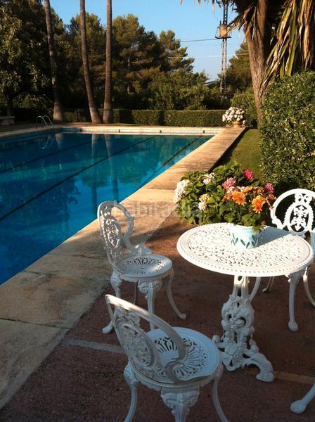 Foto dc25b67b-d97d-4cb4-8d17-0e4b472d7457. Masia amb xemeneia calefacció aparcament piscina a Gandia