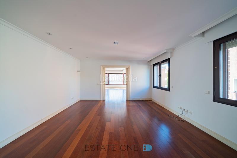 Foto 00585b58-39c9-44a2-92ee-14f18d3ad5c9. Alquiler ático impresionante ático-duplex en Nueva España Madrid