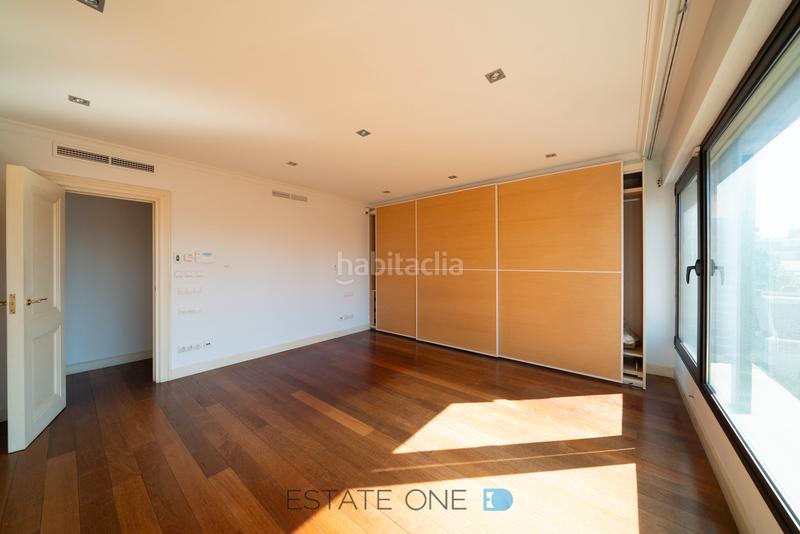 Foto 3879413d-8b6b-4763-953e-380c52ee5411. Alquiler ático impresionante ático-duplex en Nueva España Madrid