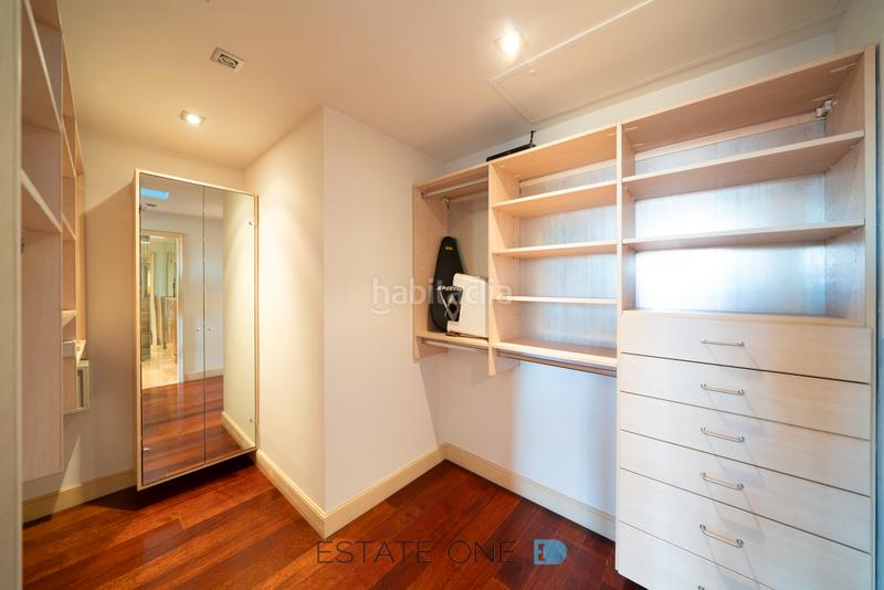 Foto a0cc7c64-81cf-4052-9136-4d858c5ee40b. Alquiler ático impresionante ático-duplex en Nueva España Madrid