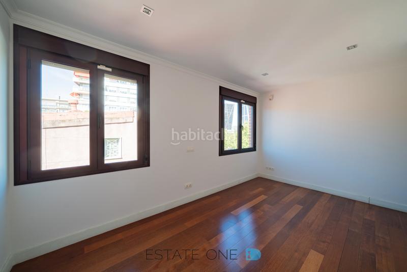 Foto e9e6a43b-19dd-428e-88a9-c3ed59ff32fb. Alquiler ático impresionante ático-duplex en Nueva España Madrid