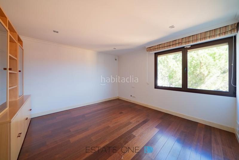 Foto 98ad48d0-c6f0-420c-9273-e864d550c053. Lloguer àtic amb calefacció aparcament a Nueva España Madrid