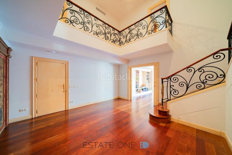 Foto 53325aea-f1d9-4c2e-8cf8-01effb6868d9. Miete dachwohnung mit heizung parking in Nueva España Madrid