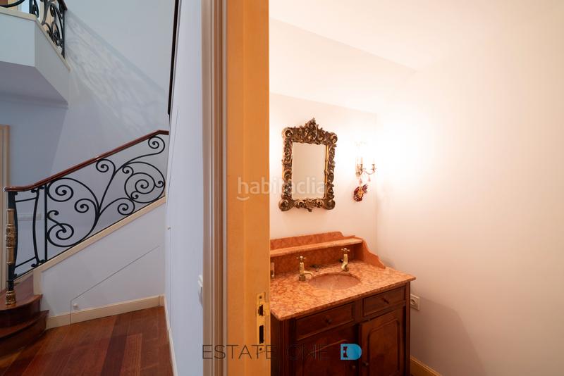 Foto 298da30f-a4ec-4147-96f2-f7081a667fdb. Rent penthouse with heating parking in Nueva España Madrid