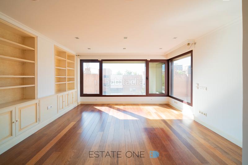 Foto 4879c471-58b9-4473-8df5-1d7ae5e307fe. Rent penthouse with heating parking in Nueva España Madrid