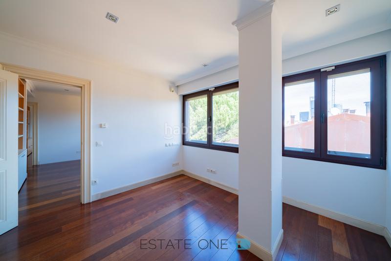 Foto 81782195-9eb0-41d9-8ad4-fbbd5f828489. Rent penthouse with heating parking in Nueva España Madrid