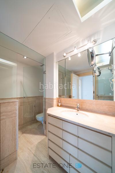 Foto a2cc7d06-5429-495f-9b9f-57b1c57d3b3a. Rent penthouse with heating parking in Nueva España Madrid