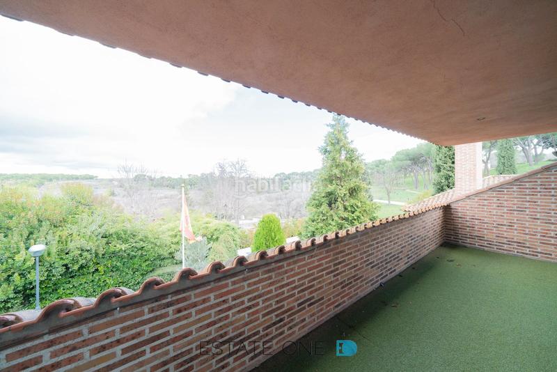 Foto 453ff83e-f545-4643-9c9e-c945c2af5f86. Xalet amb xemeneia calefacció aparcament piscina a Villaviciosa de Odón